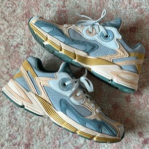 Like New Adidas Astir Sz 8